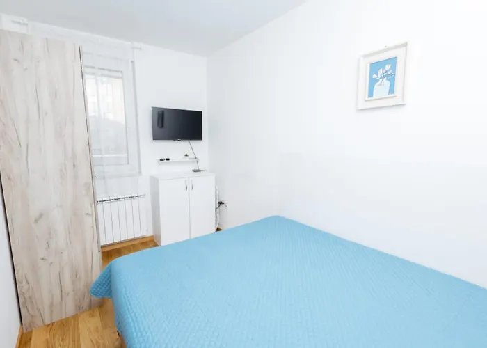 Daire Konstantin Lux 1 Subotica