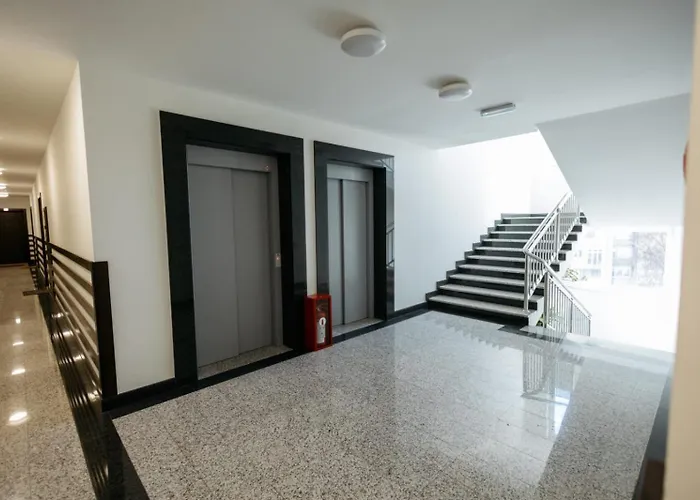 Konstantin Lux 1 Daire *